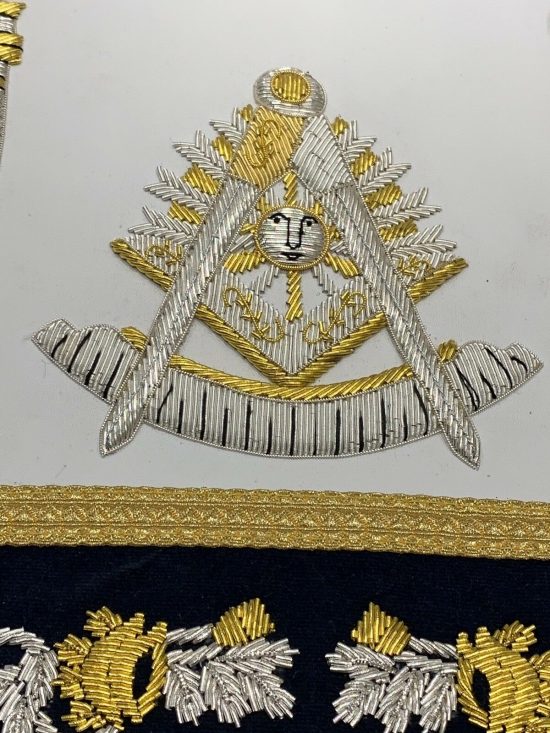 Past Master Embroidered Apron (GOLD)