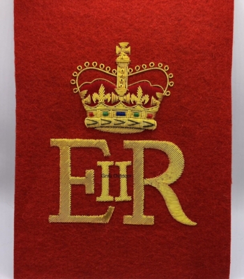 Her Majesty The Queen’s Cypher EIIR Gold Hand Embroidered Cypher Frame Badge
